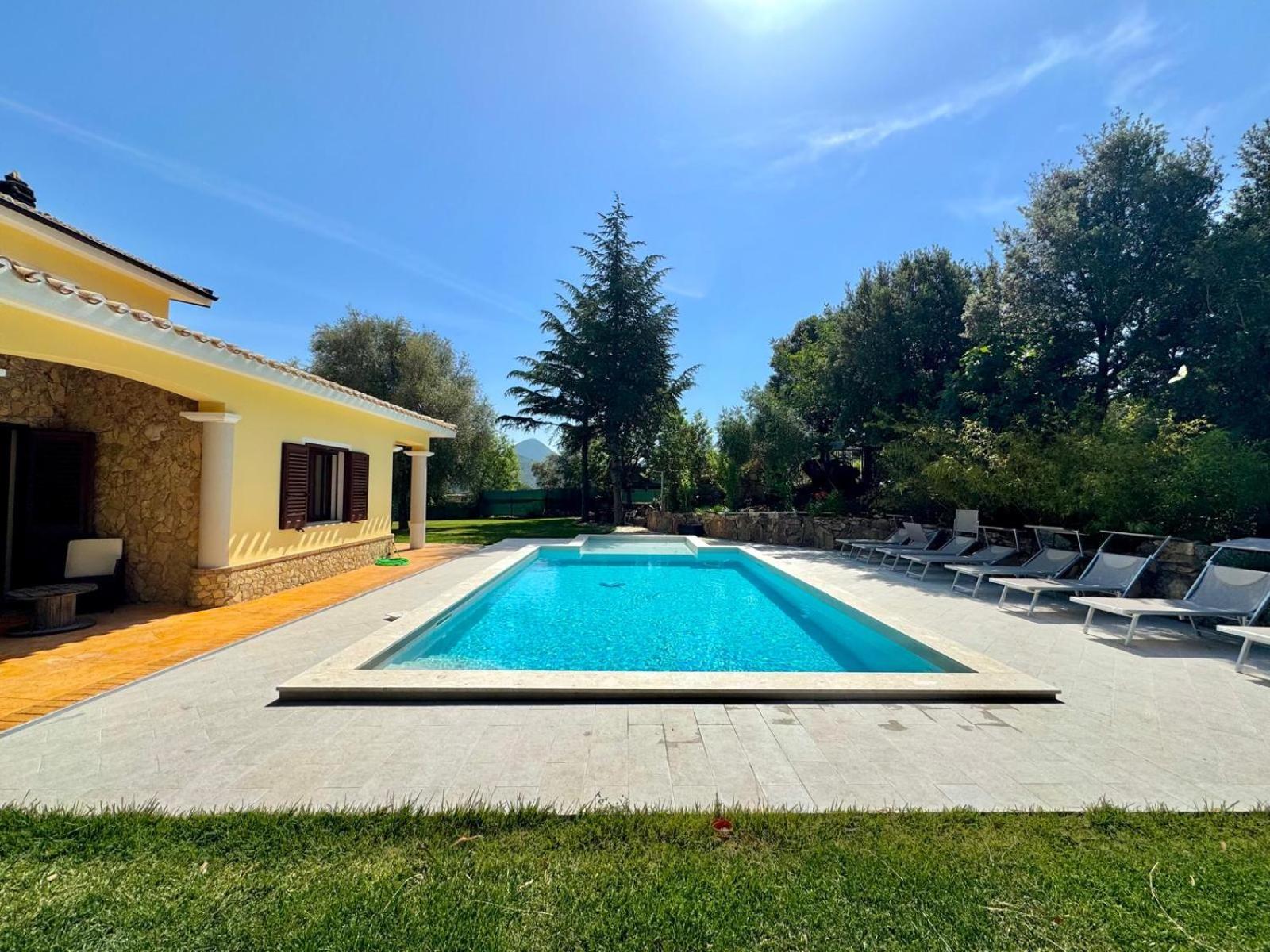 Villa With Pool Кардеду Экстерьер фото