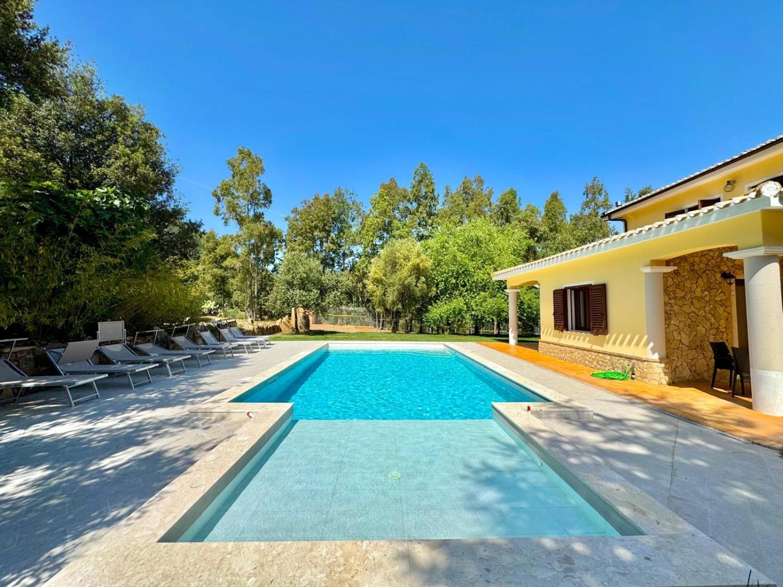 Villa With Pool Кардеду Экстерьер фото
