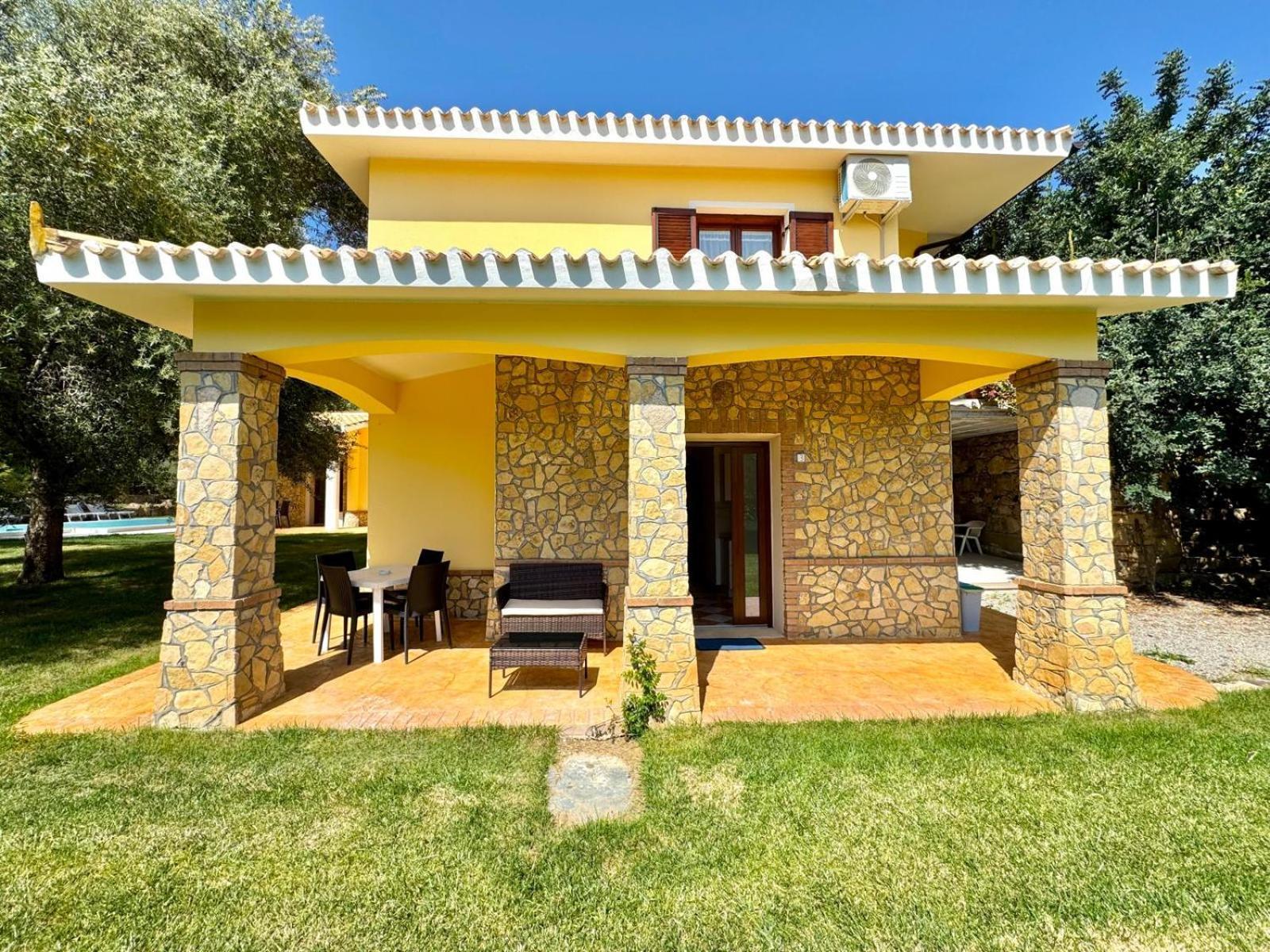 Villa With Pool Кардеду Экстерьер фото