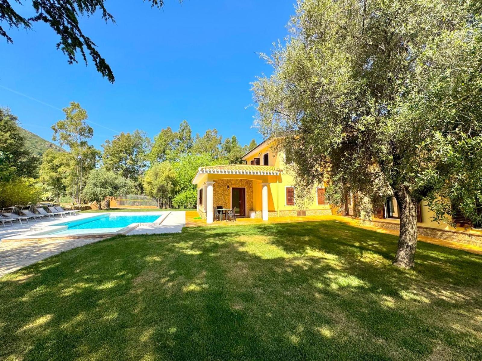 Villa With Pool Кардеду Экстерьер фото